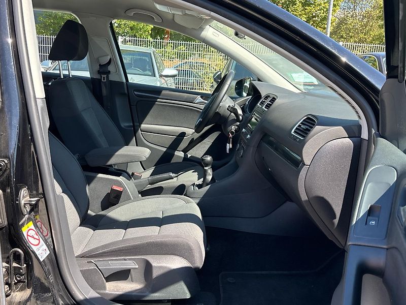 Volkswagen Golf Hatchback 1,2 TSI - fotka 6 z 6