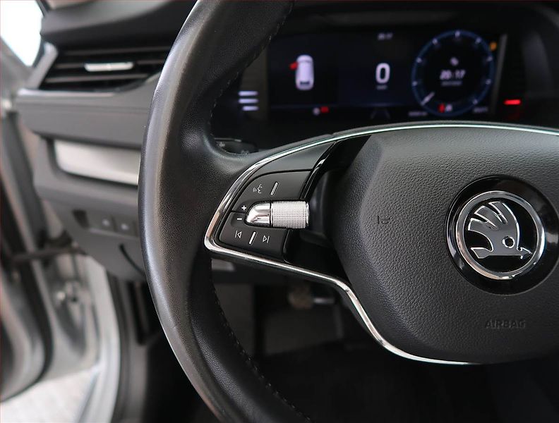 Škoda Octavia (2023) Ambition 2.0 TDI, ČR,1.maj - fotka 19 z 24