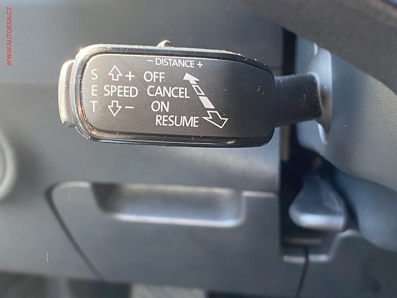 Škoda Karoq (2021) 2.0 TDi 4X4, Clever, DSG, TZ - fotka 13 z 17
