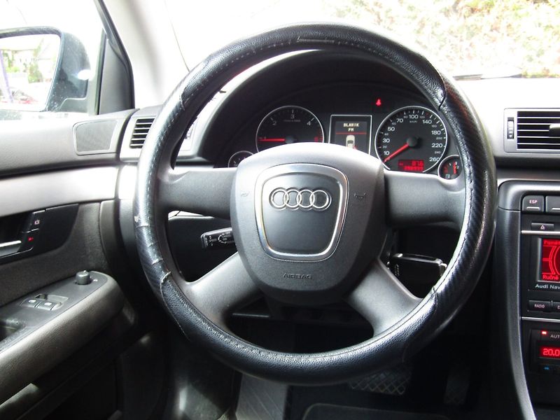 Audi A4 (2006) Avant 2.0 TDI 103kW AUTOMAT - fotka 14 z 33