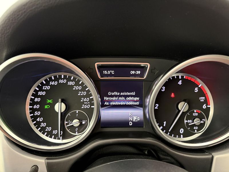 Mercedes-Benz Třídy M ML350Cdi*190kw*4x4*CZ* - fotka 29 z 35