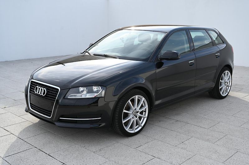 Audi A3 1.6MPI  75KW Sportback 6/2012 - fotka 9 z 26