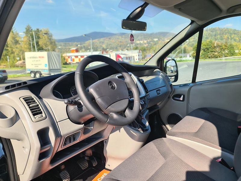 Opel Vivaro (2012) LONG 2.0 CDTi HRADEC KRÁLOVÉ - fotka 46 z 89