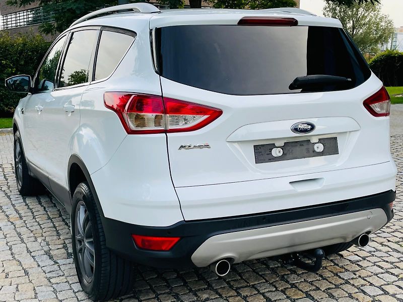 Ford Kuga 2.0TDCi 4x4 MAN SERVISKA TAŽNÉ - fotka 15 z 42
