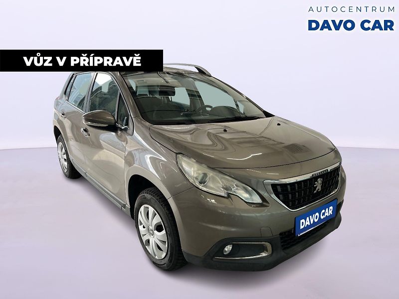 Peugeot 2008 1,2 PT 82k CZ Active 2.Maj - fotka 2 z 12