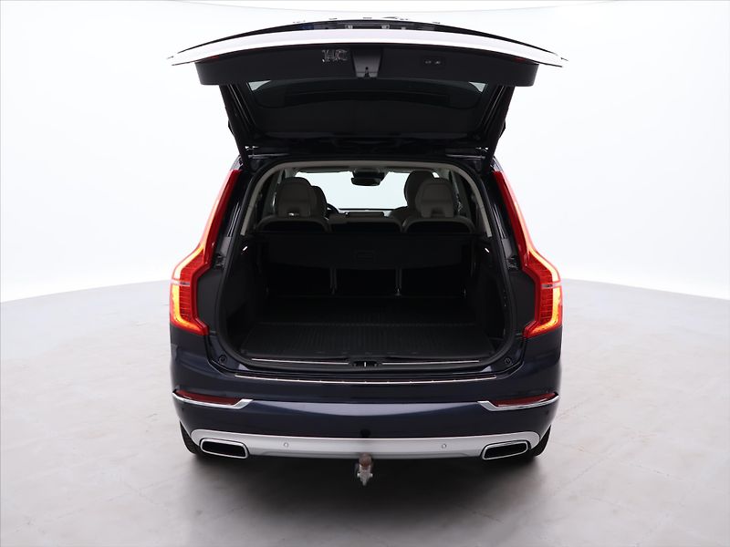 Volvo XC90 2,0 D5 177kW AWD CZ Inscriptio - fotka 9 z 36
