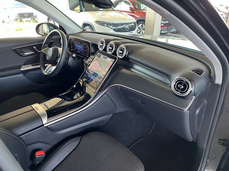 Mercedes-Benz GLC d 4MATIC - fotka 18 z 19