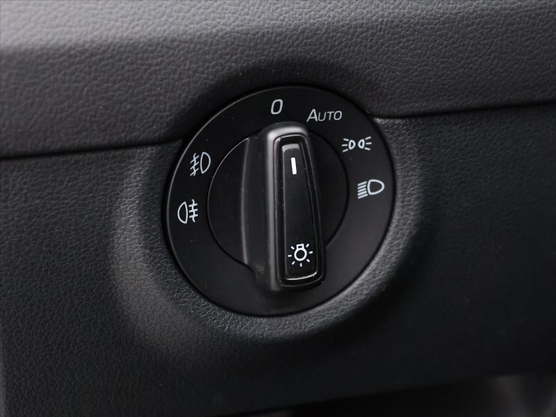Škoda Octavia 2,0 TDI 135kW RS Xenon Navi - fotka 15 z 30