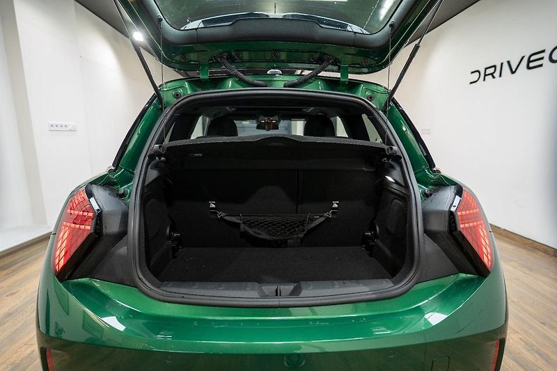Mini Cooper JCW 2.0 170 kW - fotka 22 z 30