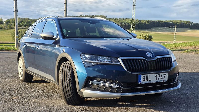 Škoda Superb (2022) - fotka 11 z 32