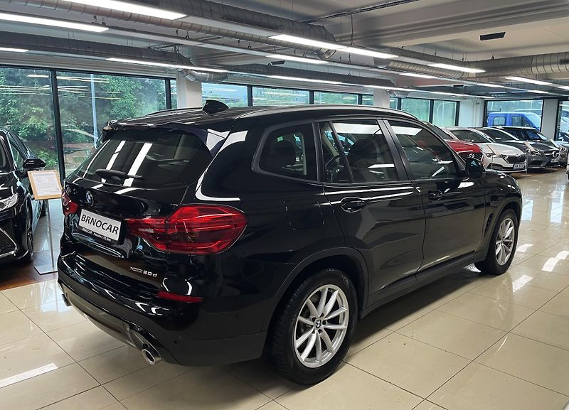 BMW X3 20d xDrive 140kW, ČR - fotka 6 z 30