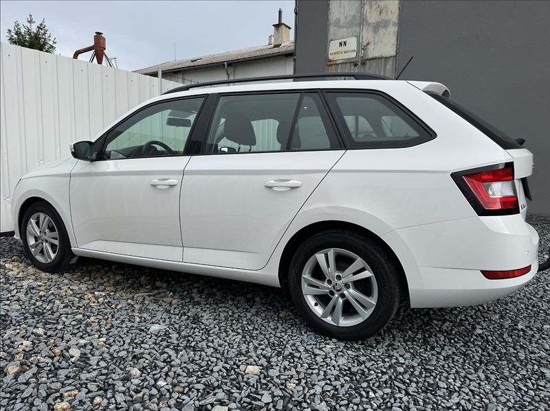 Škoda Fabia 1,0 TSI DPH tažné 1.maj. ČR - fotka 18 z 50