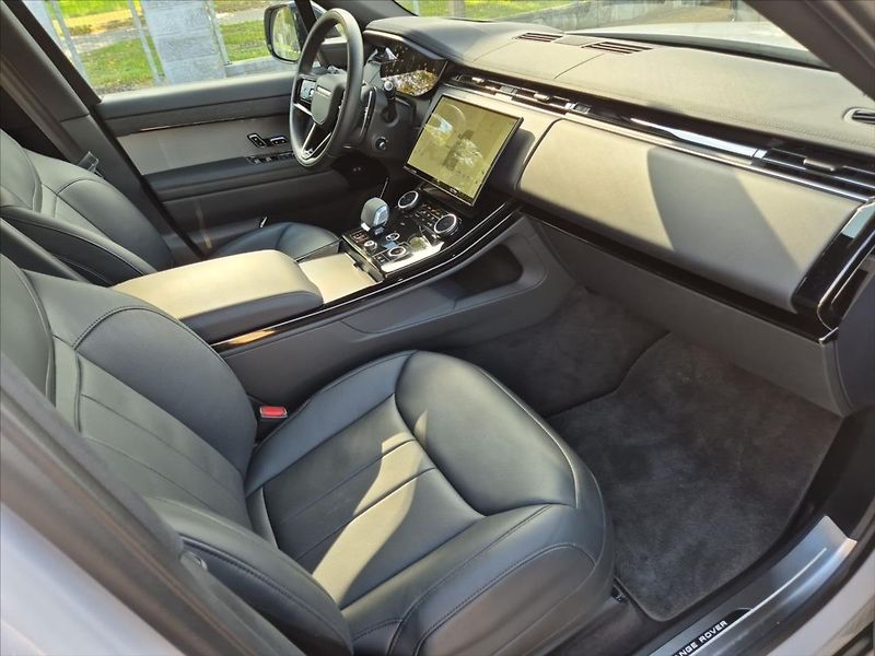 Land Rover Range Rover Sport 3,0 D300 HSE Dynamic - fotka 14 z 19