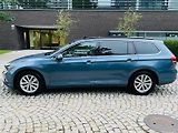 Volkswagen Passat 2.0TDI AUTOMAT VÝHŘEV SERVISKA - náhled 19