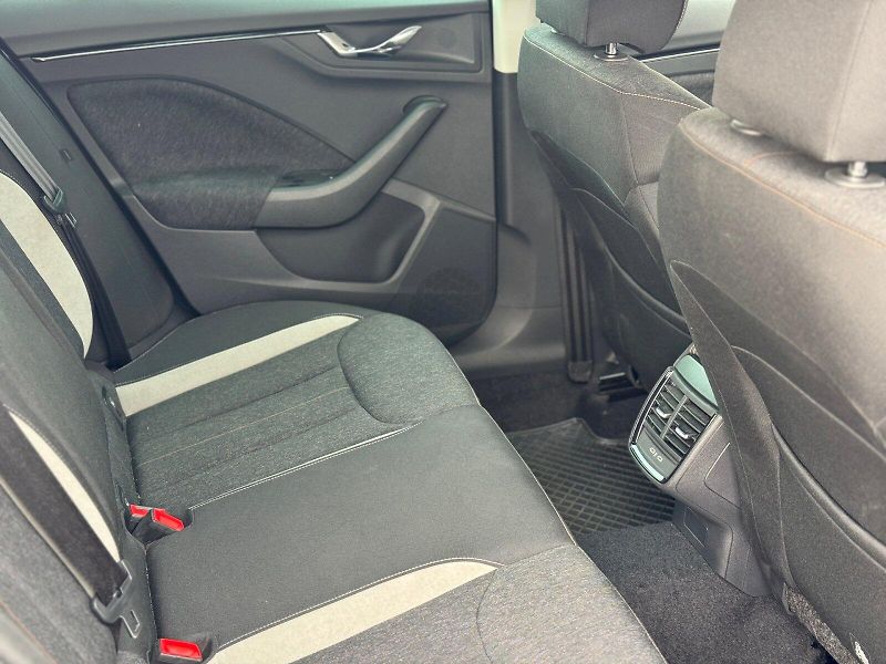 Škoda Kamiq (2021) Style Plus 1,5 TSI 110 kW DSG - fotka 8 z 28