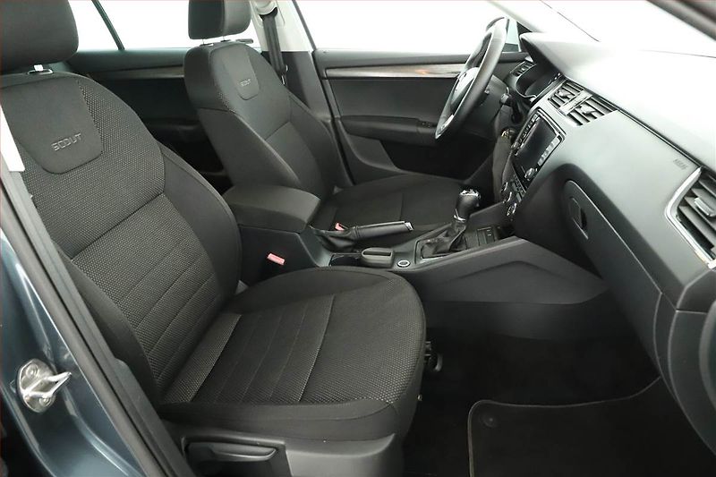 Škoda Octavia (2015) Scout 2.0 TDI, 4X4, Automat - fotka 7 z 16