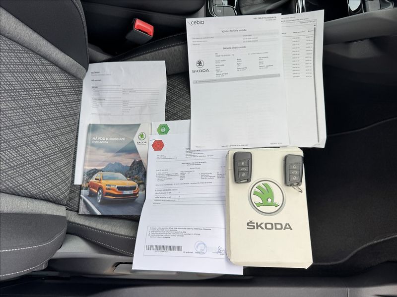 Škoda Karoq 2,0 TDI DSG STYLE DPH 1.maj ČR - fotka 49 z 50