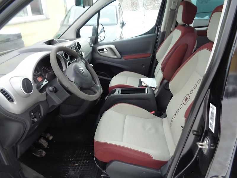 Citroën Berlingo 1,6 HDI  Multispace - fotka 15 z 17