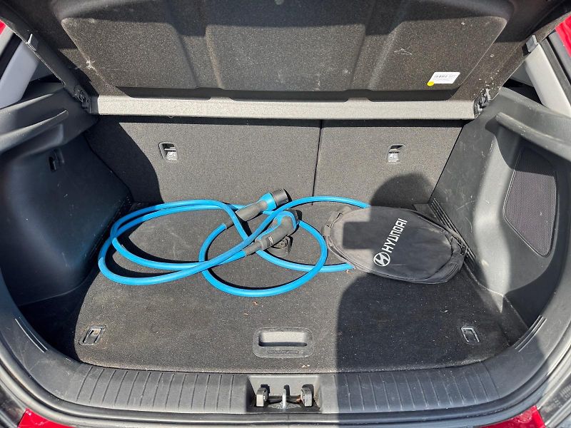 Hyundai Kona (2023) EDITION ELECTRIC 64kWh CZ DPH - fotka 6 z 11