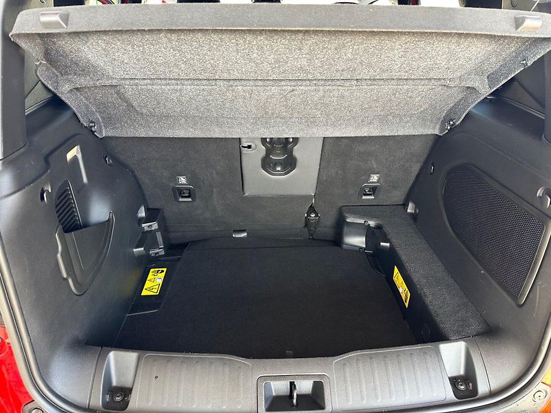 Jeep Renegade (2023) 1.3T PHEV 4xe NAVI - fotka 18 z 18