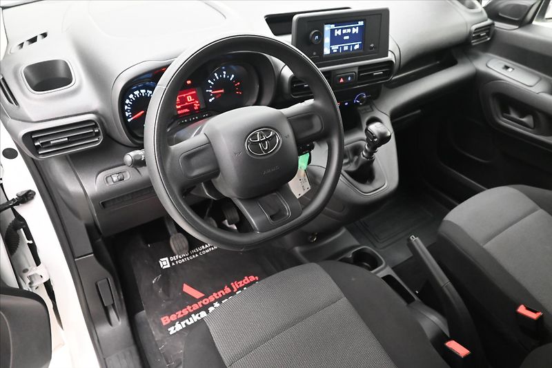 Toyota ProAce 1,5 D-4D 75kW ČR 1.majitel Zár - fotka 15 z 28