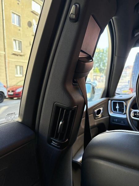 Volvo XC60 (2021) Mild-hybrid 220kW - fotka 10 z 30
