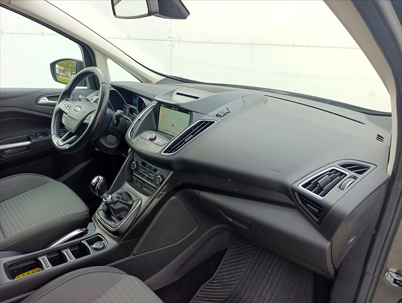 Ford C-MAX 1,5 TDCi Kamera Navi Tempomat - fotka 26 z 34