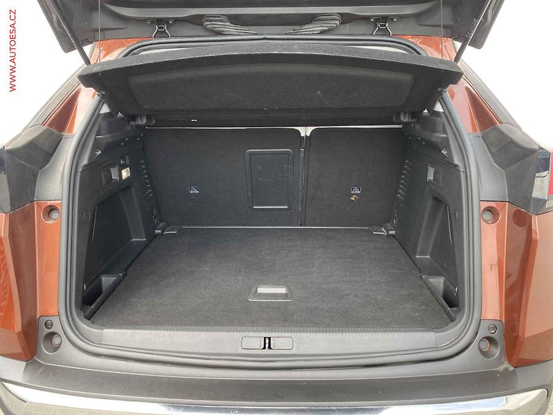Peugeot 3008 (2017) 1.2 PT, Allure, AT, panor - fotka 7 z 19
