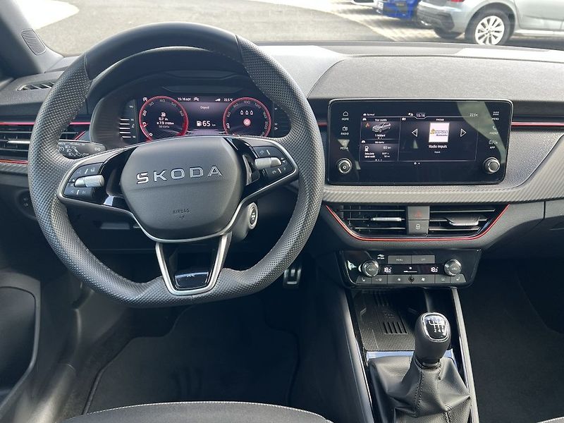 Škoda Scala Monte Carlo 1.0 TSI 85 Kw - fotka 23 z 34