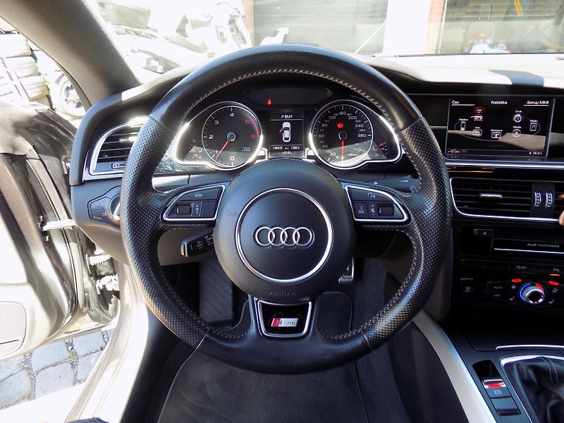 Audi A5 2,0 TDI S-LINE, ALCANTARA, TOP - fotka 39 z 50