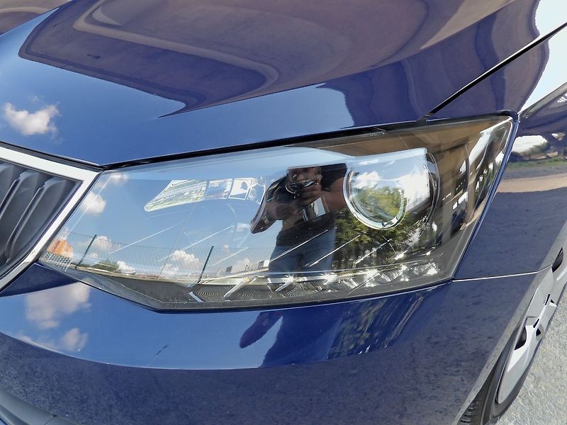Škoda Fabia 1.0MPi Ambition Navi Tempomat - fotka 27 z 34