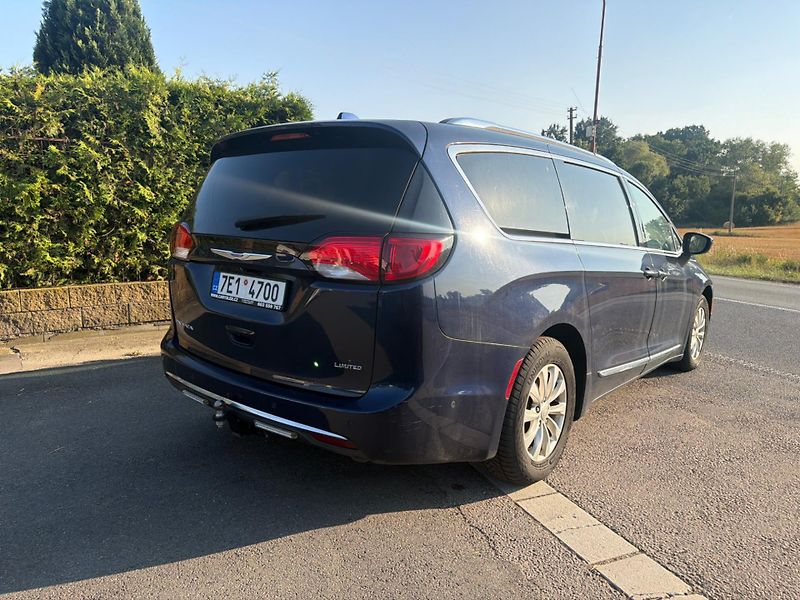 Chrysler Pacifica (2018) 3,6 Limited LPG Radar 360 2018 - fotka 4 z 20