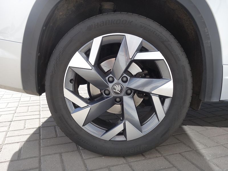 Škoda Kodiaq (2025) 2.0 TDI 142 kW 4x4 Sportline - fotka 9 z 35