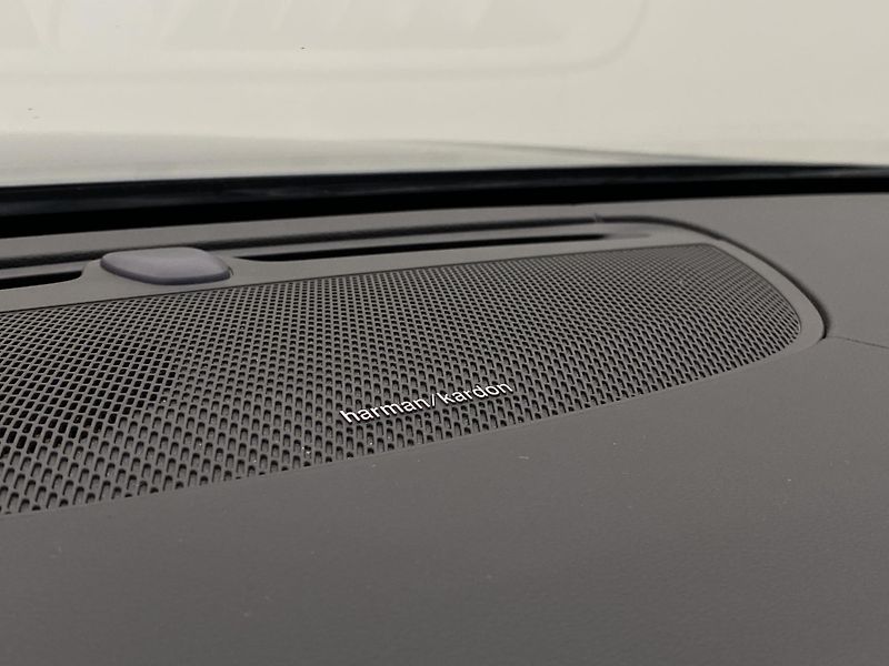 Volvo V90 D4 R-DESIGN AUT  - fotka 27 z 47