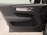 Volvo XC40 (2026) B3 AUT DARK ULTRA  - náhled 7
