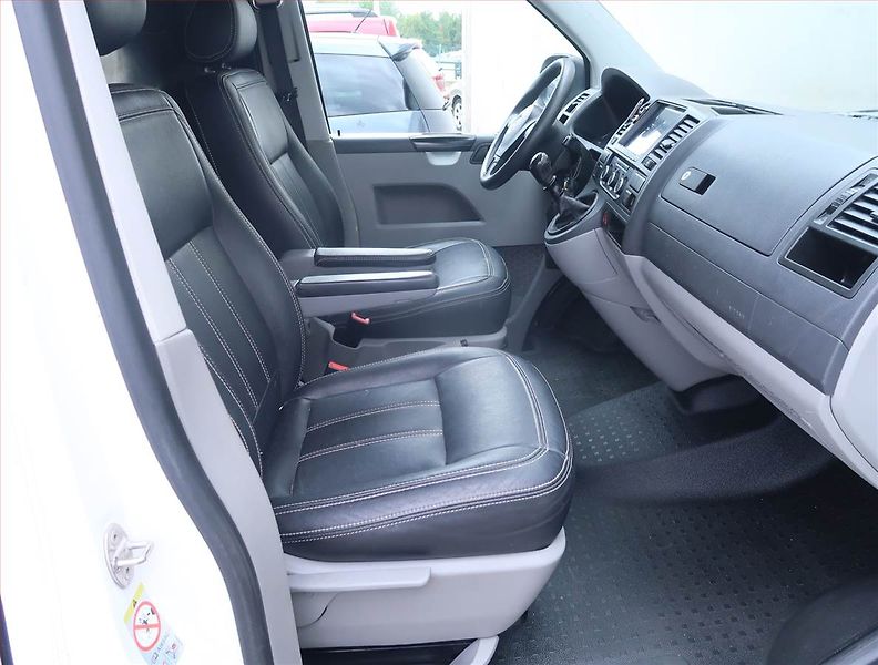 Volkswagen Transporter (2012) 2.0 TDI, 1Maj - fotka 9 z 14