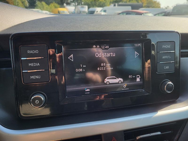 Škoda Scala 1.0 TSI 70kW AMBITION *ČR - fotka 14 z 42