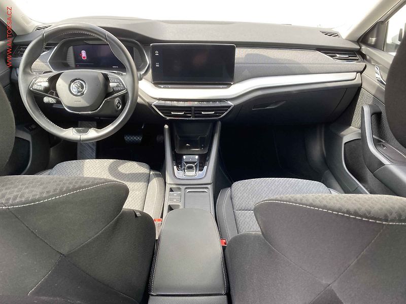 Škoda Octavia (2023) 2.0 TDi, Style, DSG, Webasto - fotka 8 z 20