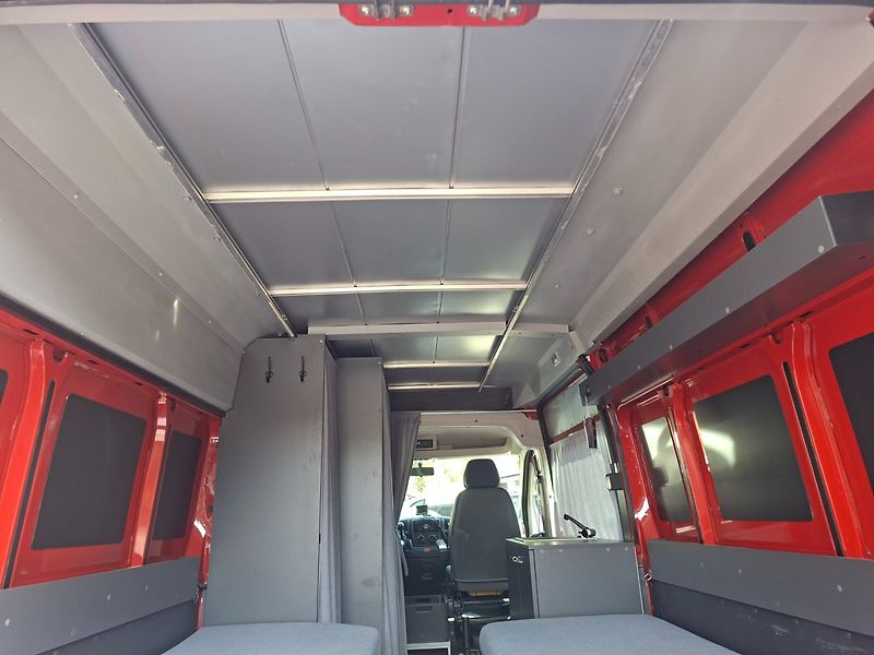 Citroën Jumper (2012) 3.0MJET 130kW -OBYTNÁ VESTAVBA - fotka 14 z 32