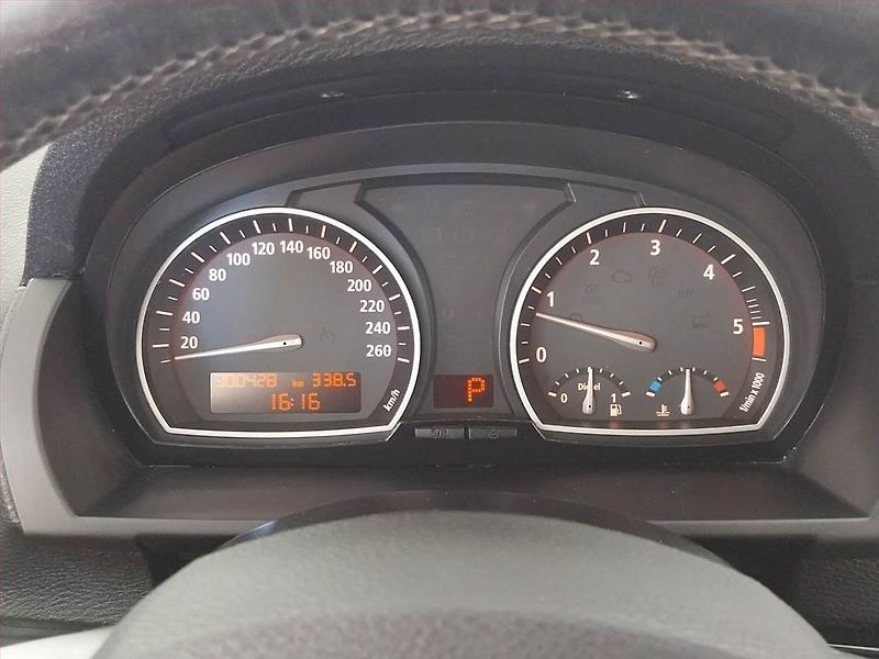 BMW X3 (2009) xDrive30d, 4X4, Automat - fotka 11 z 19