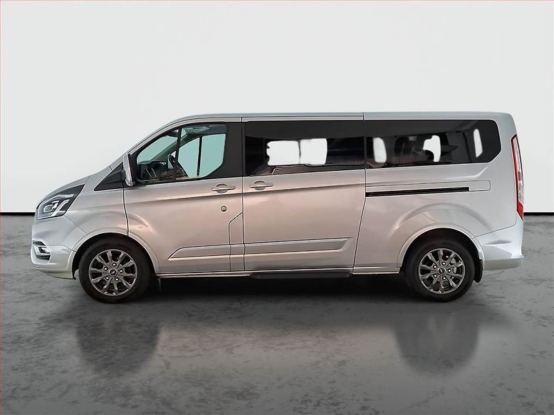 Ford Tourneo Custom (2018) Titanium 2.0 EcoBlue, DPH - fotka 3 z 21