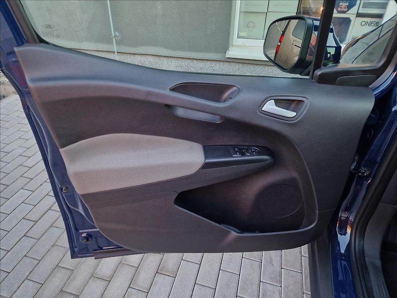 Ford Tourneo Courier 1.5TDCi 74kW Trend,ČR,1.Maj. - fotka 35 z 50