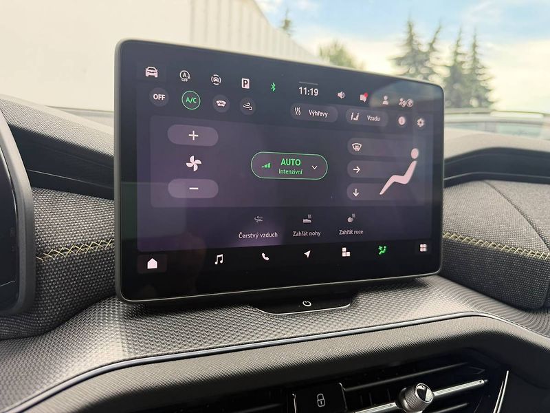 Škoda Kodiaq Selection 2,0 TDI 142 kW 4x4 7 - fotka 19 z 40