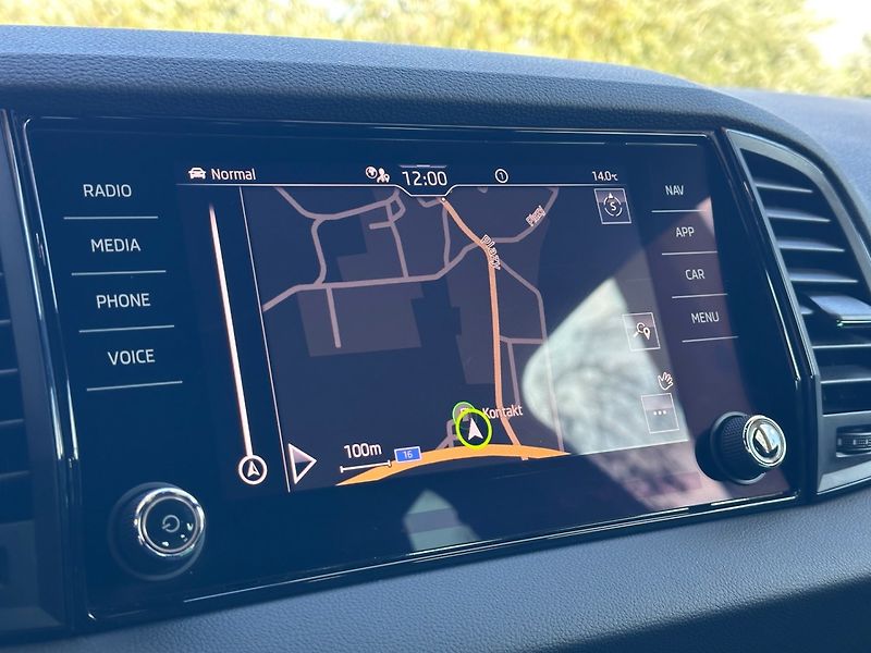 Škoda Karoq (2021) 1.5TSi SPORTLINE, VIRTUAL. - fotka 11 z 26