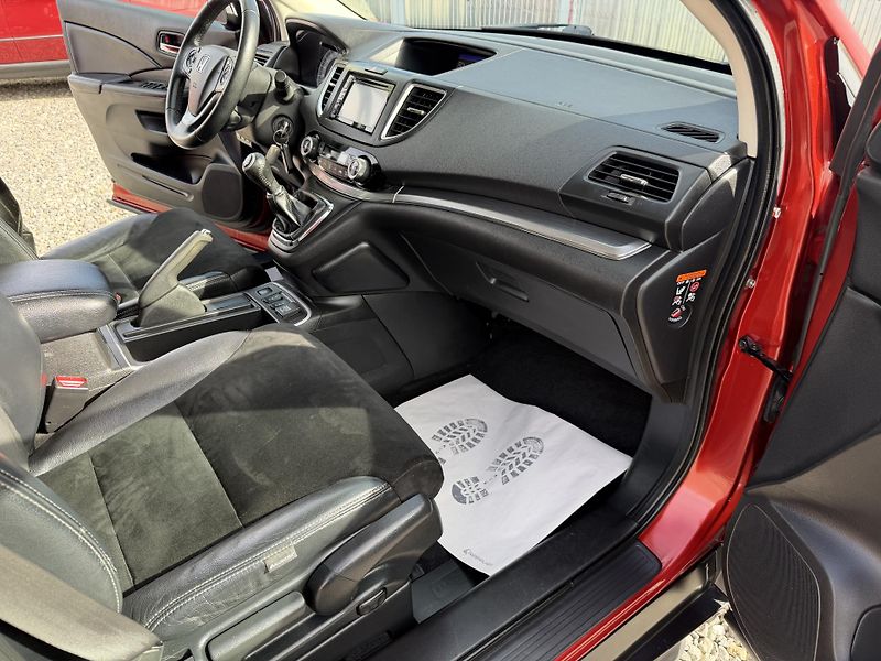 Honda CR-V 1.6CT-Di 4x4 160PS ČR 145TKM!! - fotka 128 z 159