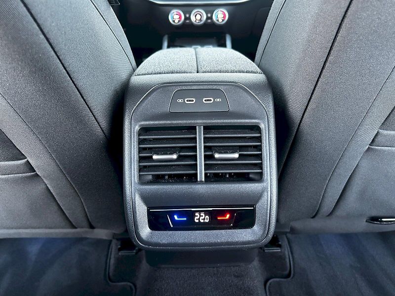 Škoda Superb (2024) 2.0 TDI 110kW DSG Selection - fotka 28 z 35