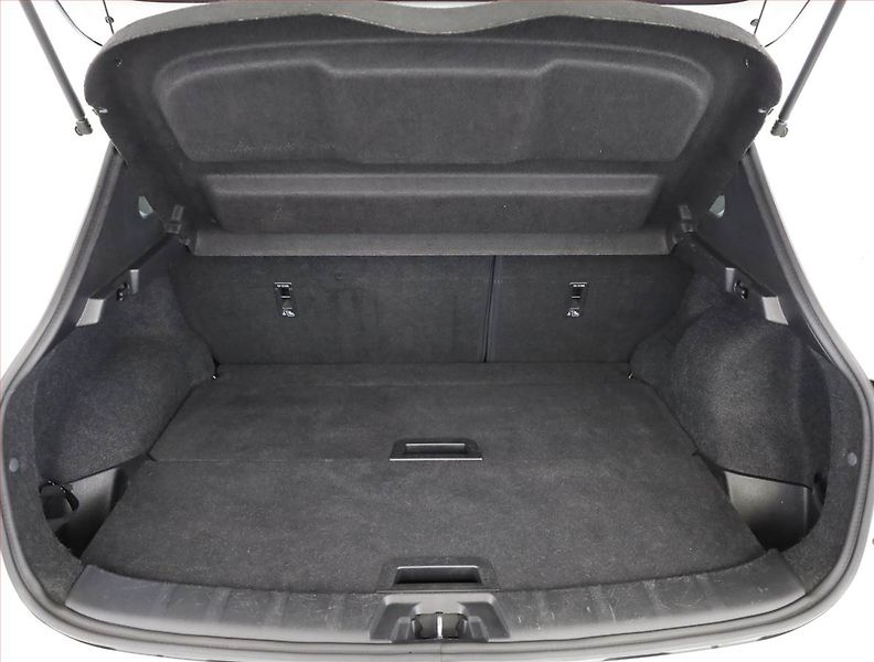 Nissan Qashqai (2016) 1.2 DIG-T, ČR,1.maj - fotka 18 z 18