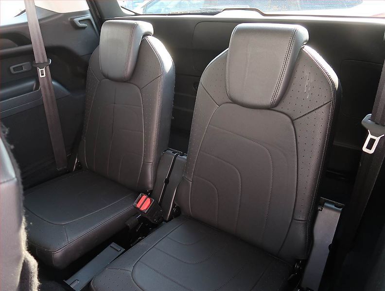 Citroën C4 SpaceTourer (2021) 1.5 BlueHDi, Automat, 7 míst - fotka 23 z 24