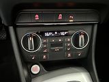 Audi Q3 1,4   TFSI 110kW,1.MAJ,SERVISK - náhled 17