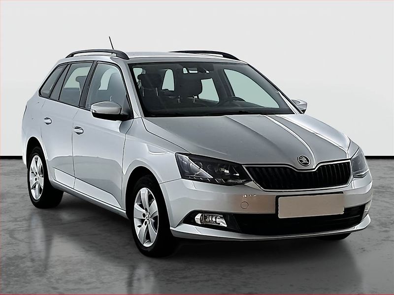 Škoda Fabia (2015) Style 1.2 TSI, Park. senzory - fotografie inzerátu